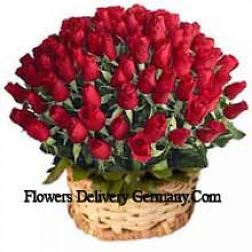 101 Romantic Red Roses